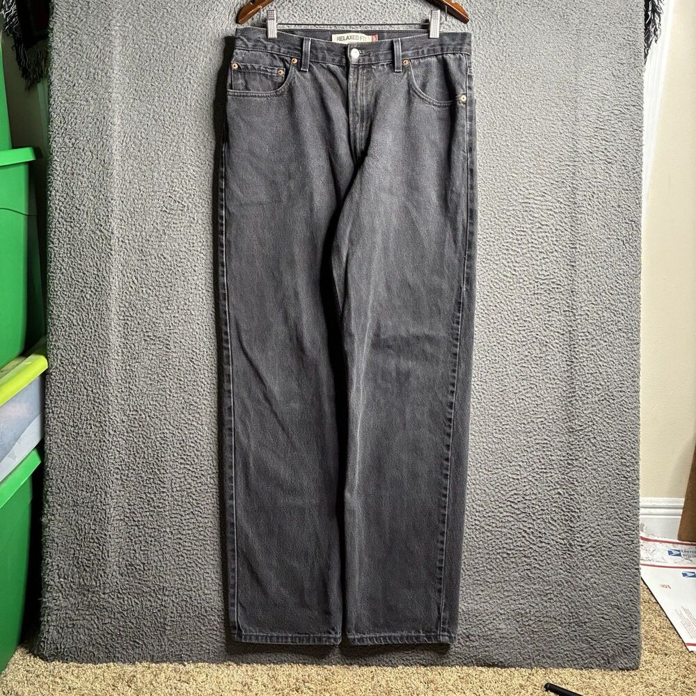 Vintage Levi’s 550 Jeans Black Relaxed Fit Measured 34x33 Red Tab Y2K
